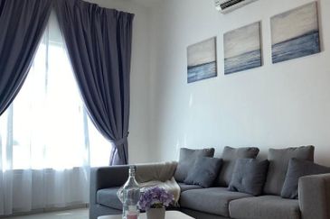 La Thea Residences @ 16 Sierra