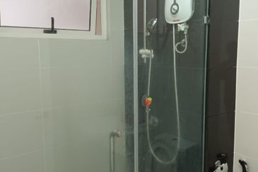 La Thea Residences @ 16 Sierra