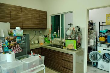 La Thea Residences @ 16 Sierra