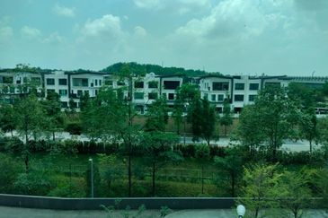 La Thea Residences @ 16 Sierra