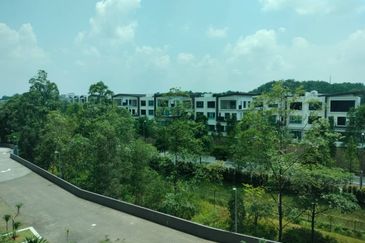 La Thea Residences @ 16 Sierra