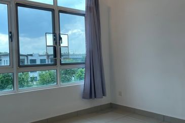 La Thea Residences @ 16 Sierra