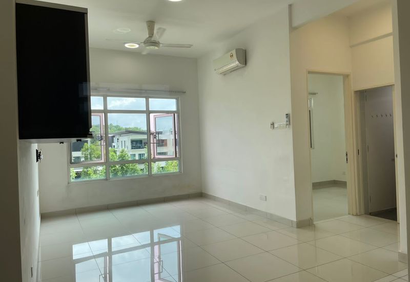 La Thea Residences @ 16 Sierra