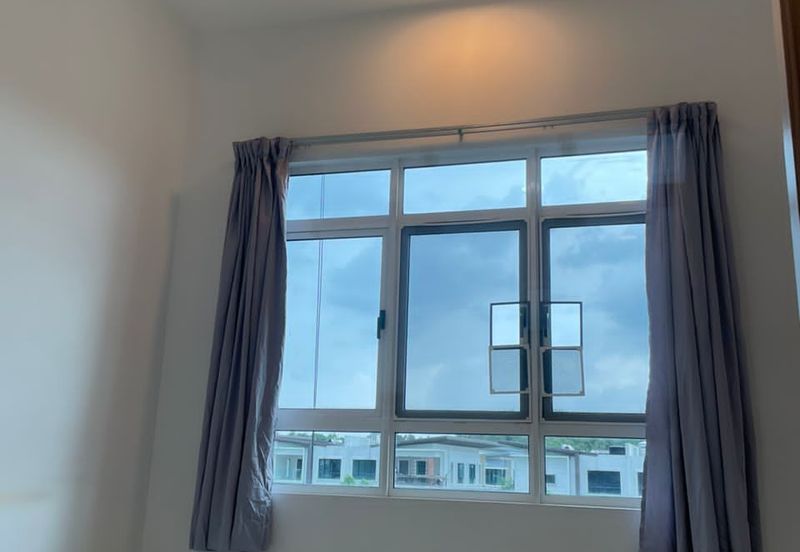 La Thea Residences @ 16 Sierra