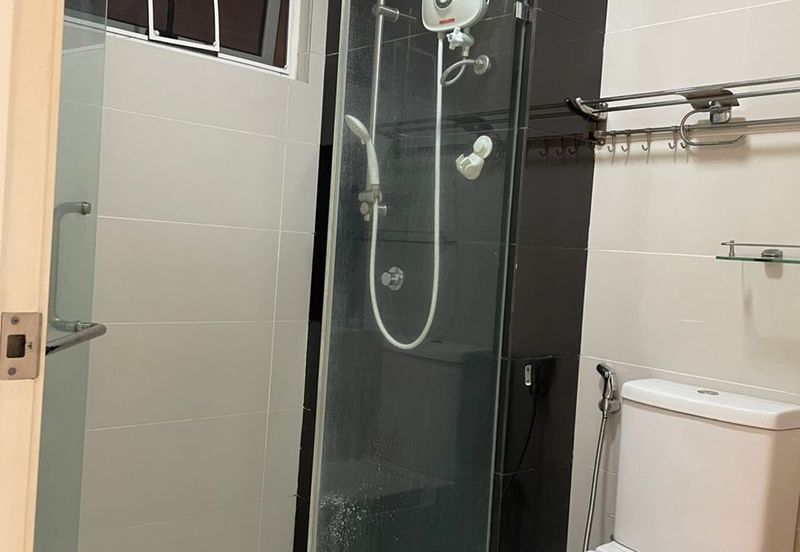 La Thea Residences @ 16 Sierra