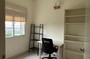 Puteri Bayu Apartment