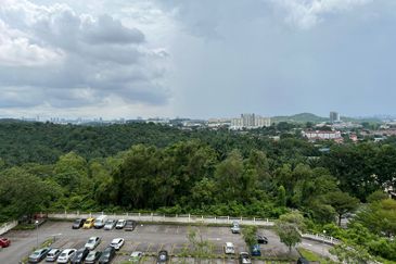 Puteri Bayu Apartment