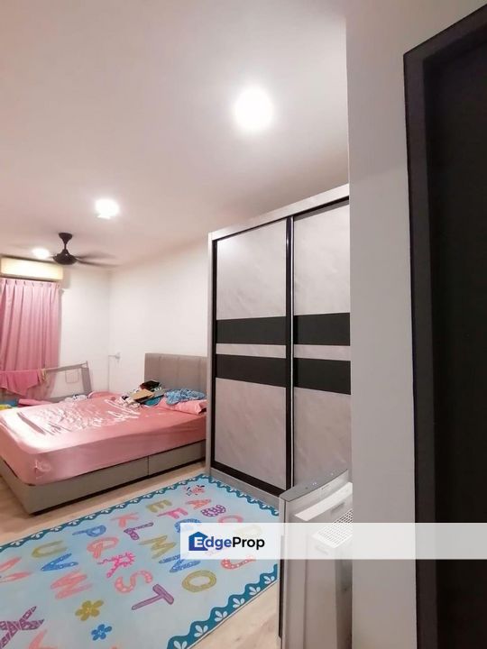 Emporis, Selangor, Kota Damansara