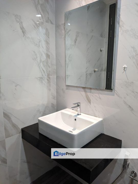 Emporis, Selangor, Kota Damansara