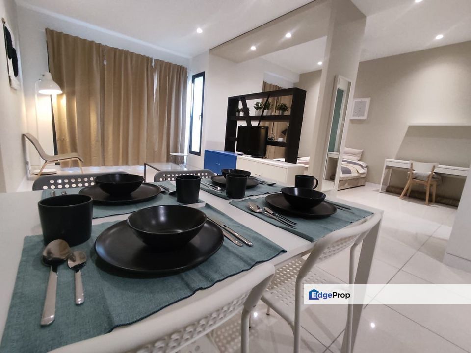 Kota Damansara Tropicana Garden Arnica Golf View linked to Surian MRT, Selangor, Tropicana