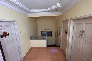 Bandar Sri Damansara Sd8 2 Storey Terrace for Sale