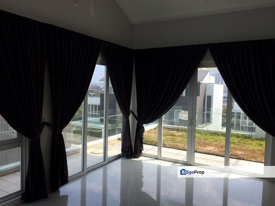 Kota Damansara Sunway Rymba Hills 3 Storey Bungalow Nicely Renovated, Selangor, Sunway Damansara