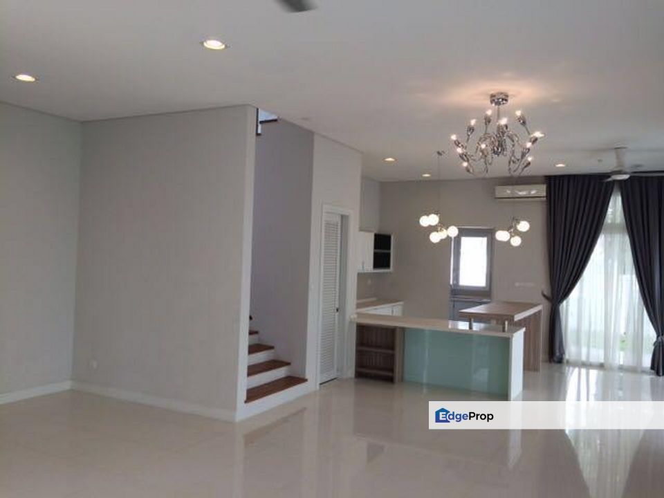 Kota Damansara Sunway Rymba Hills 3 Storey Bungalow Nicely Renovated, Selangor, Sunway Damansara