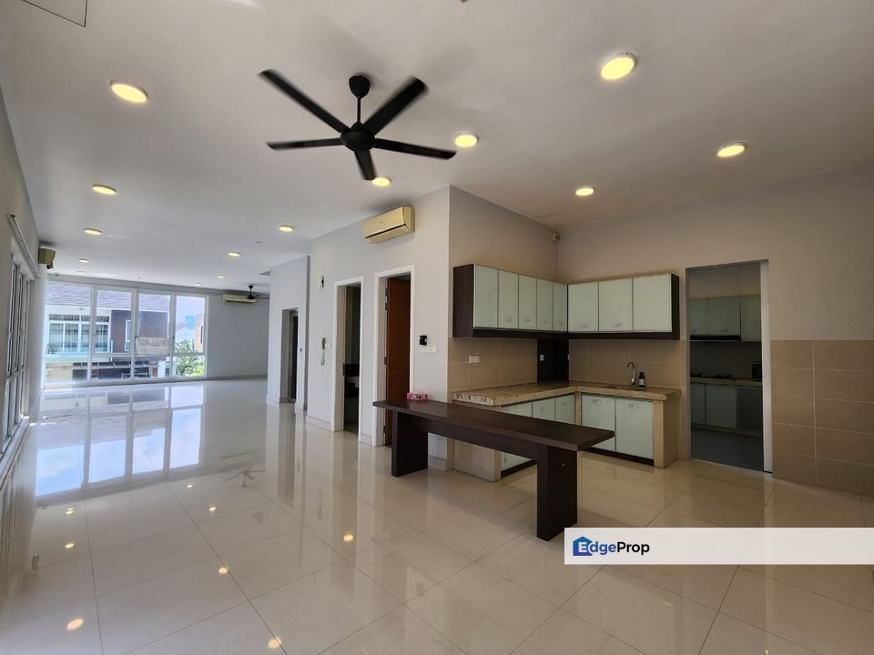 Kota Damansara Sunway Rymba Hills 3 Storey Bungalow with Lift for Rent, Selangor, Sunway Damansara