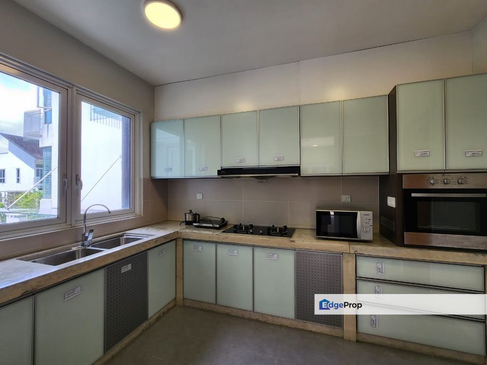 Kota Damansara Sunway Rymba Hills 3 Storey Bungalow with Lift for Rent, Selangor, Sunway Damansara