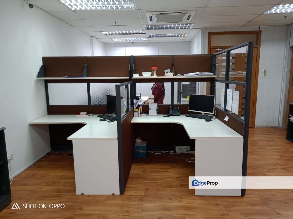 Pusat Dagangan Phileo Damansara 1 Office Nicely Renovated for Sale, Selangor, Petaling Jaya