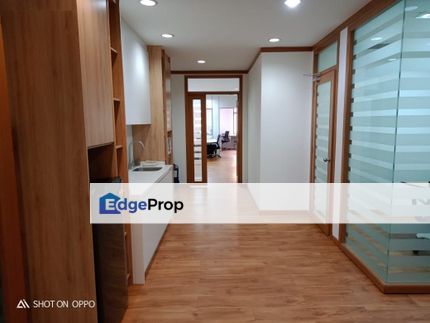 Pusat Dagangan Phileo Damansara 1 Office Nicely Renovated for Sale, Selangor, Petaling Jaya