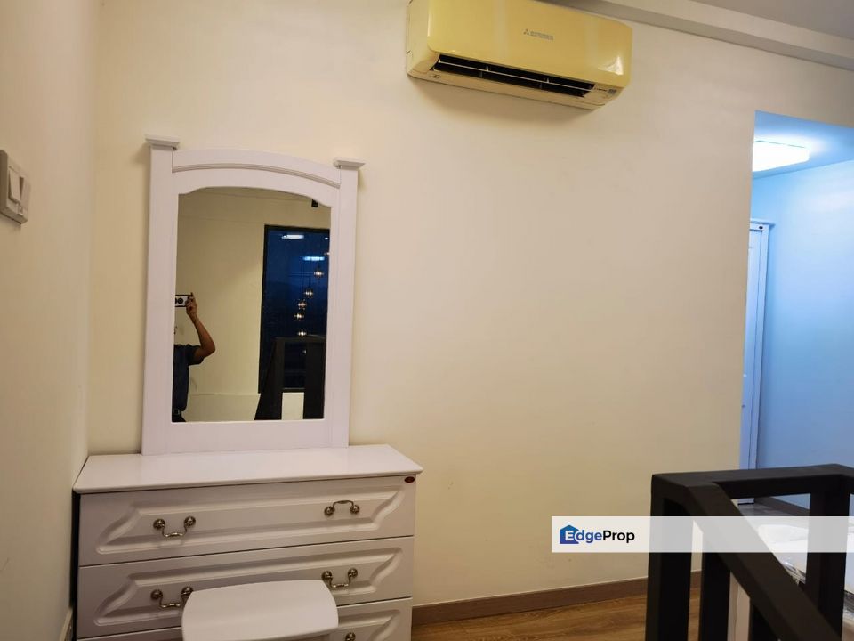 Kota Damansara Emporis Soho Duplex Unblock View Near to MRT, Selangor, Kota Damansara