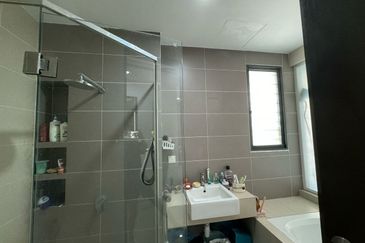 Seksyen 11, Kota Damansara