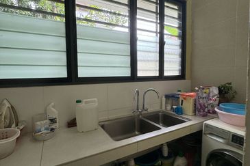 Seksyen 11, Kota Damansara