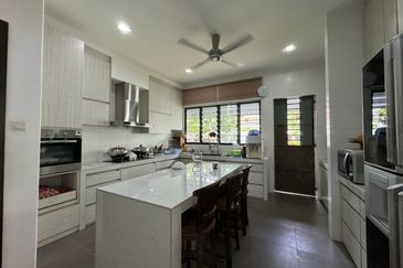 Seksyen 11, Kota Damansara