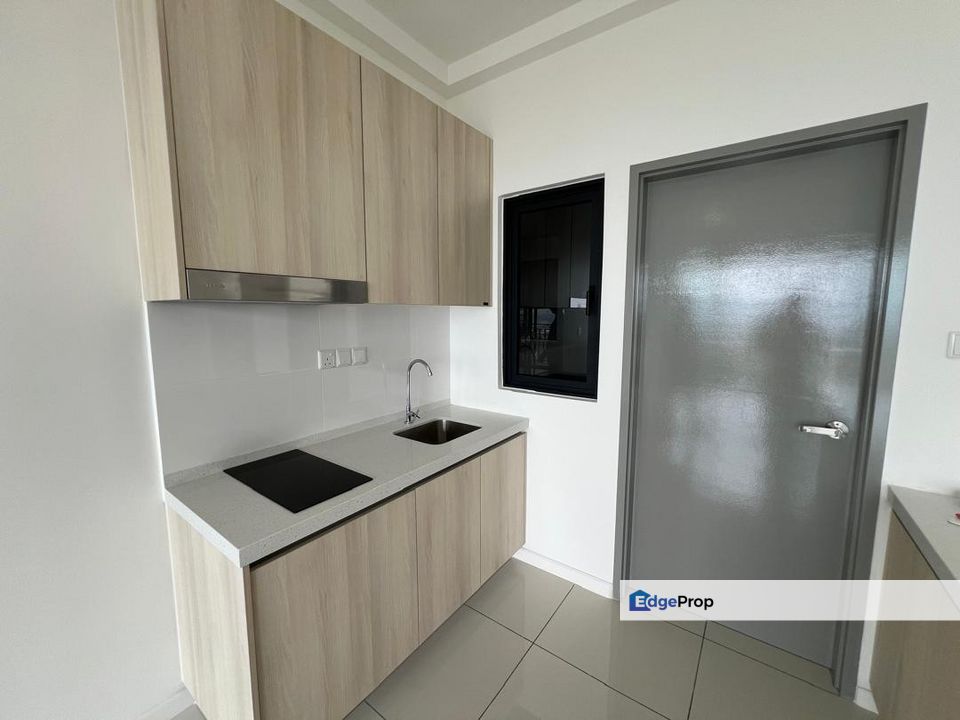 Kota Damansara Mahogany Residence Partly Furnished for Rent, Selangor, Kota Damansara