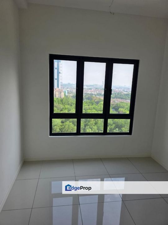 Kota Damansara Mahogany Residences Partly Furnished for Rent, Selangor, Kota Damansara
