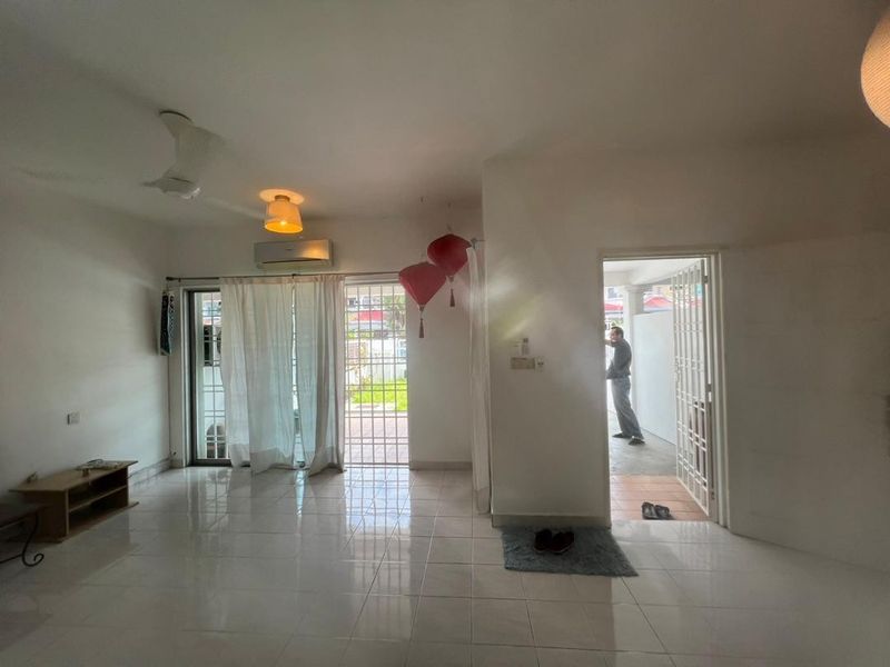 Kota Damansara Section 5 Double Storey House for Rent, Selangor, Kota Damansara