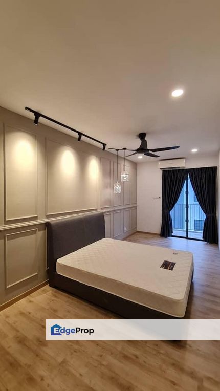 Kota Damansara Emporis Master Room for Rent, Selangor, Kota Damansara