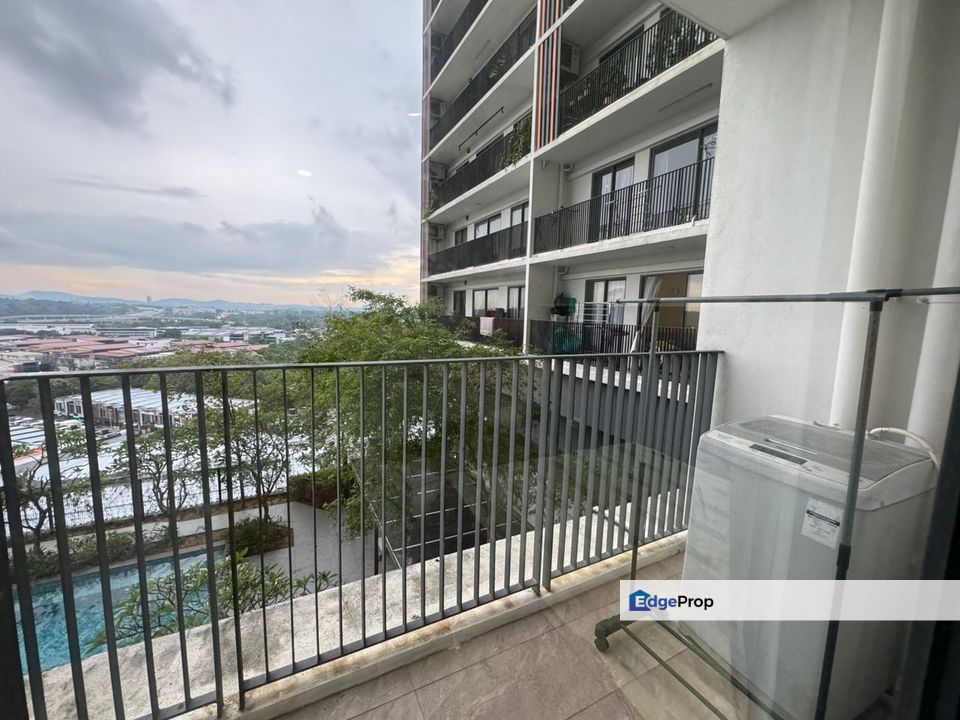 Kota Damansara Emporis Studio Fully Furnished for Rent near MRT, Selangor, Kota Damansara