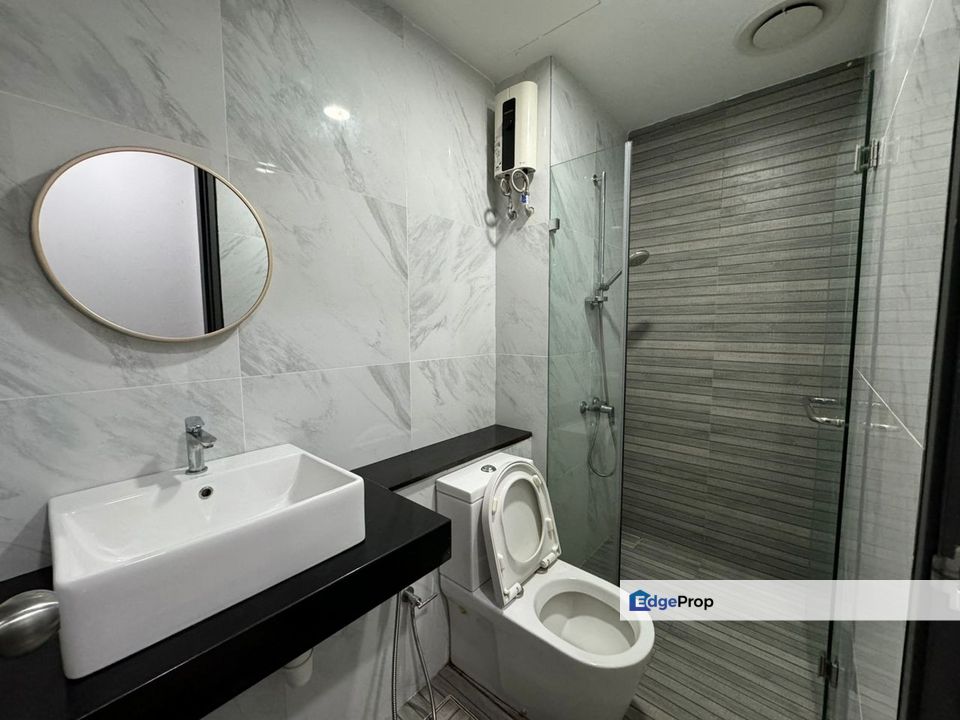 Kota Damansara Emporis Studio Fully Furnished for Rent near MRT, Selangor, Kota Damansara