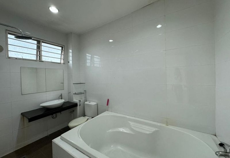 Kota Damansara Double Storey House for Rent