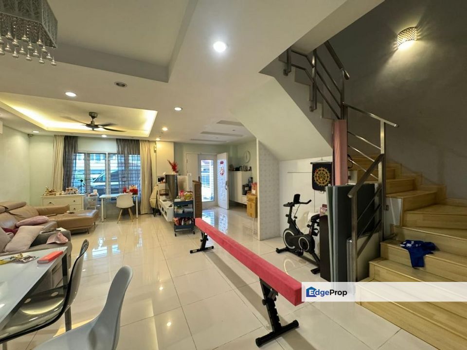 Kota Damansara Section 5 Sepah Puteri Double Storey Terrace House, Selangor, Kota Damansara