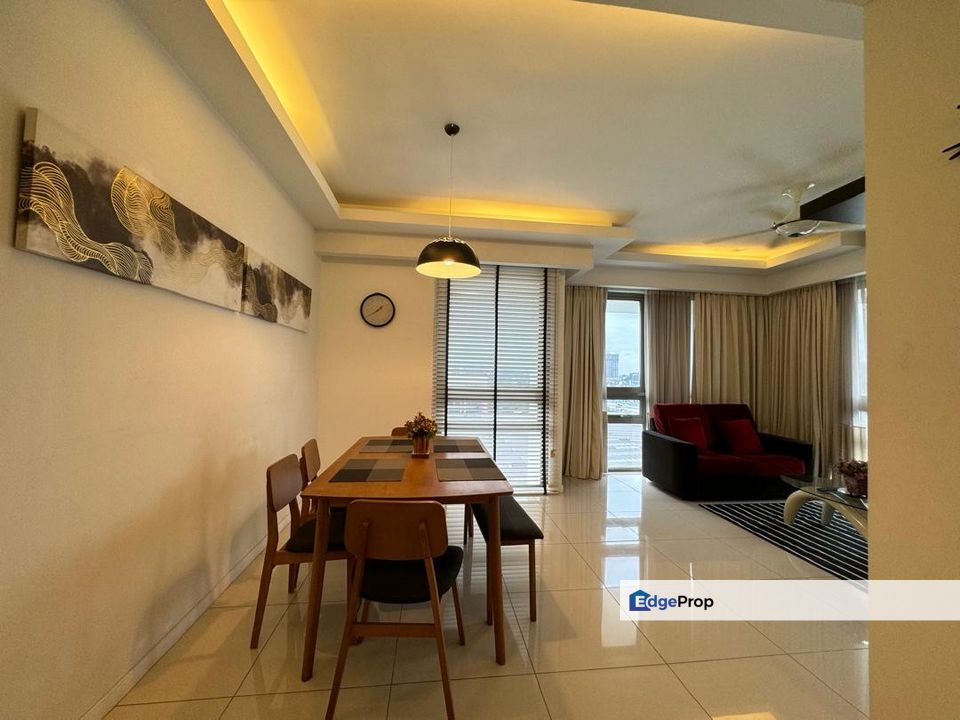 Kota Damansara Cascades Residency Corner Unit Walking Distance to MRT, Selangor, Kota Damansara