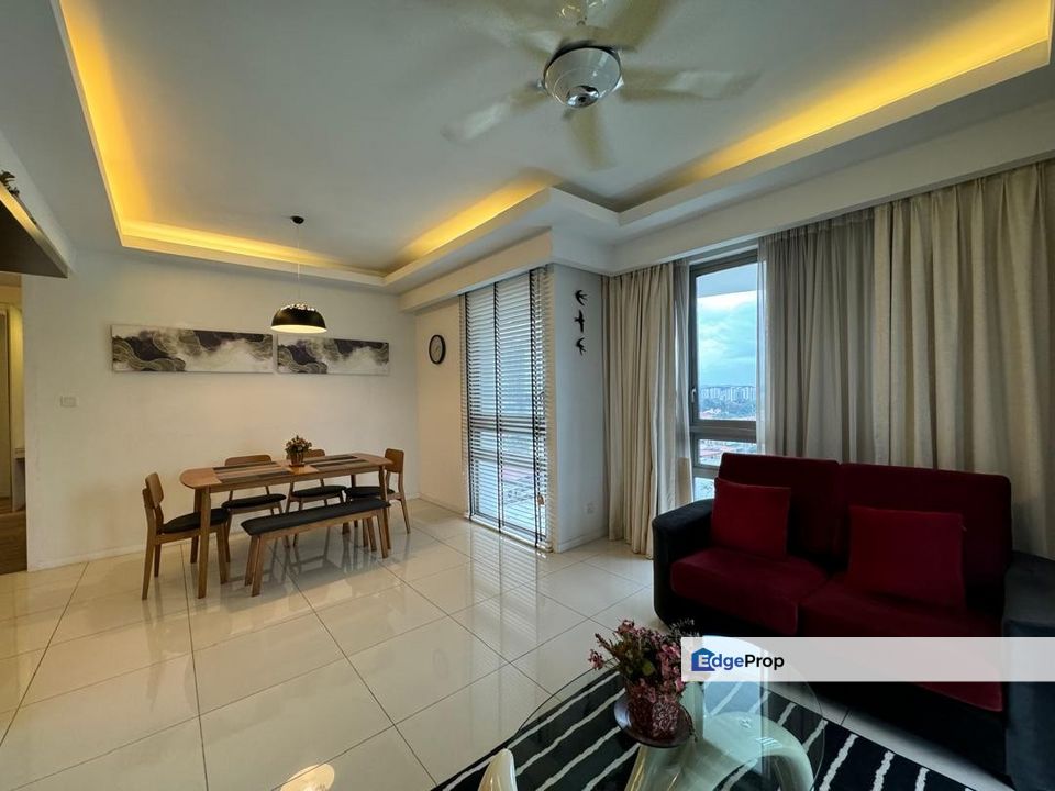 Kota Damansara Cascades Residency Corner Unit Walking Distance to MRT, Selangor, Kota Damansara