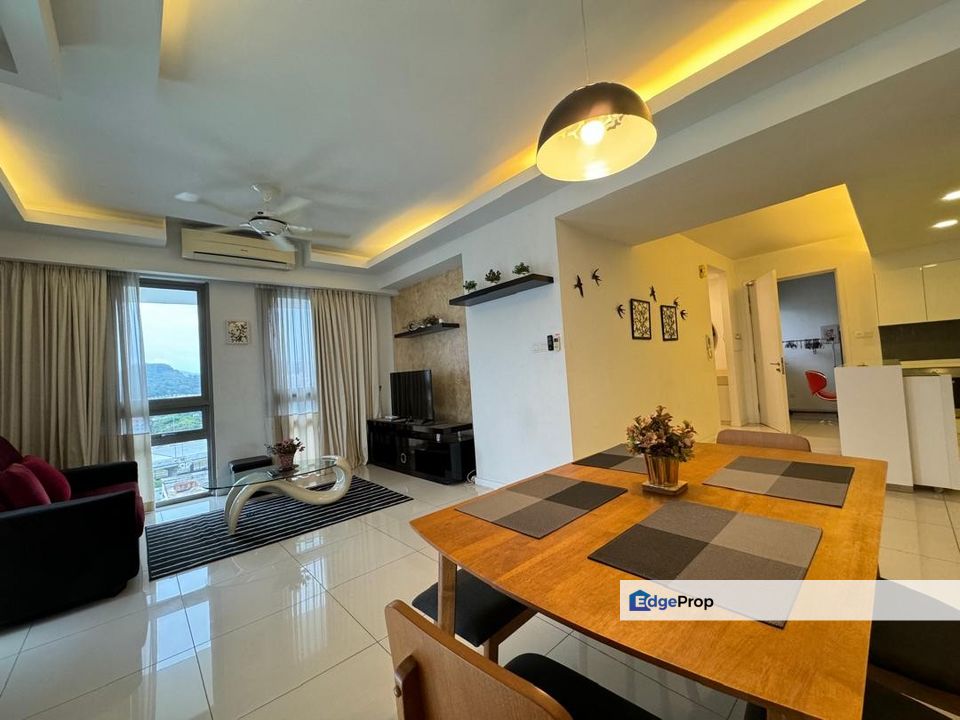 Kota Damansara Cascades Residency Corner Unit Walking Distance to MRT, Selangor, Kota Damansara