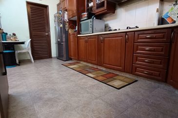 Bandar Sri Damansara 2 1/2 Storey Terrace for Sale