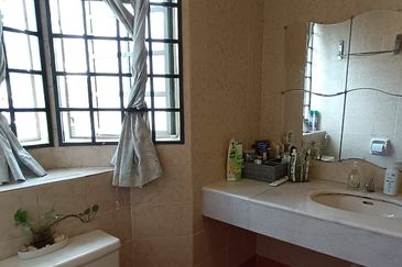 Bandar Sri Damansara 2 1/2 Storey Terrace for Sale