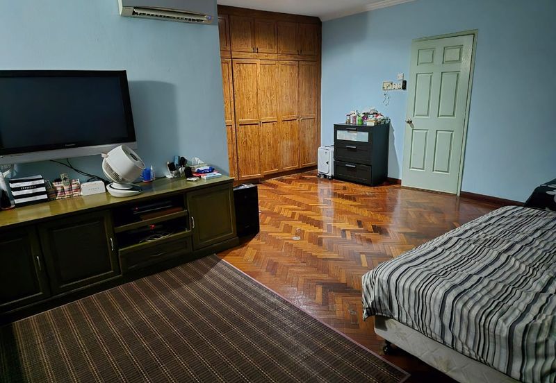 Bandar Sri Damansara 2-storey Terraced House for Sale