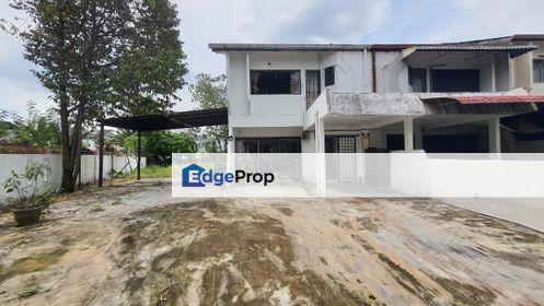 Damansara Jaya 2-Storey Corner House with Spacious Land for Sale, Selangor, Damansara Jaya