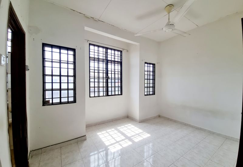 Persiaran Puncak Alam 5 