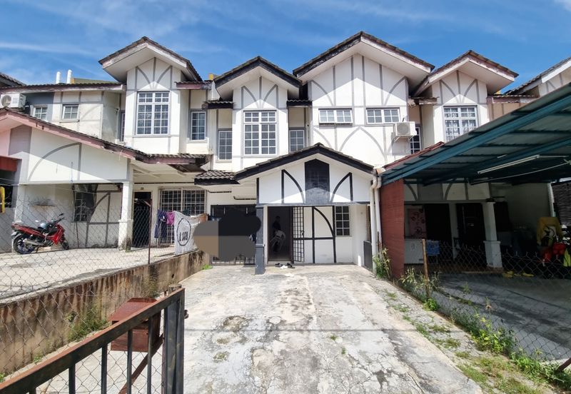 Persiaran Puncak Alam 5 