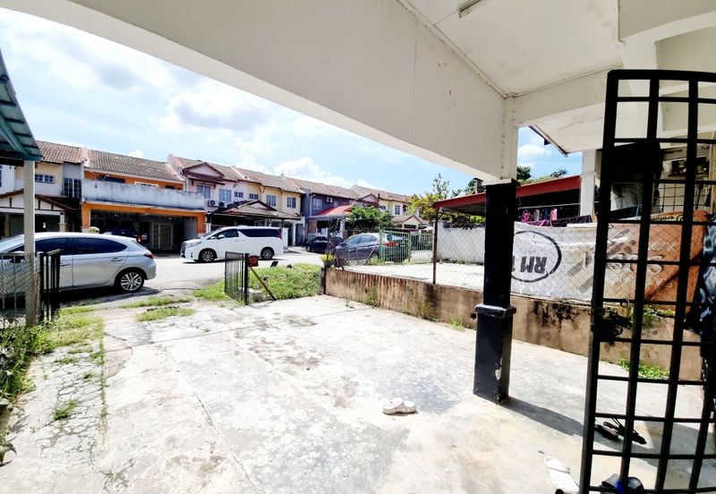 Persiaran Puncak Alam 5 