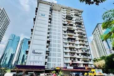 Flat PKNS, Kampung Kerinchi