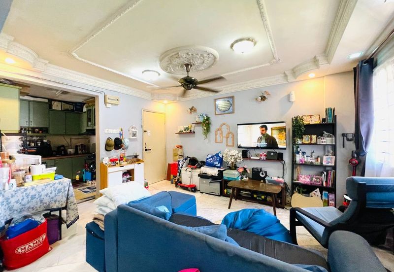 Pangsapuri Kiambang, Bukit Subang