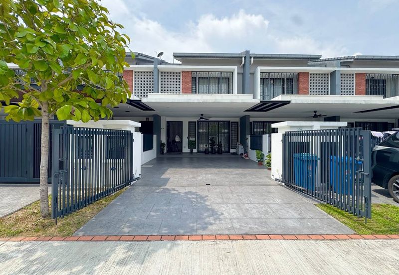 Elmina Green Three @ City of Elmina