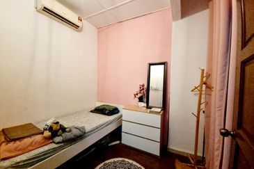 Jalan Cakera Purnama 12/19 