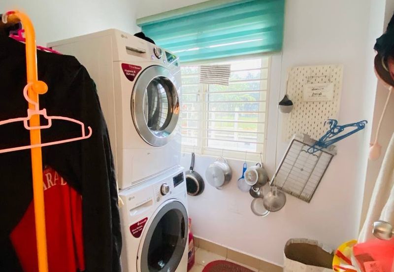 NILAI IMPIAN (LAMAN AZALEA)