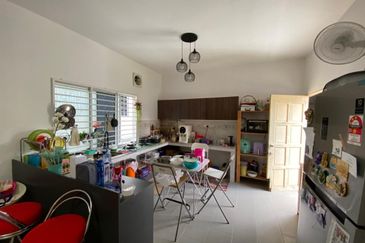 Lorong Cakera Purnama 12/13