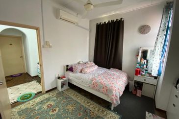 Lorong Cakera Purnama 12/13